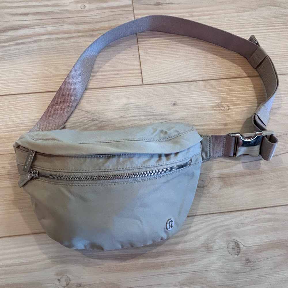 Lululemon Tan Crossbody Belt Bag with Matching Strap